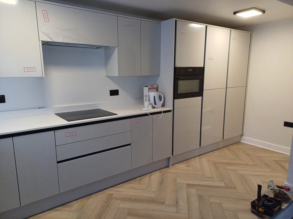 Fully Fitted Kitchens